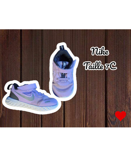 Souliers Nike Fille Taille 7C